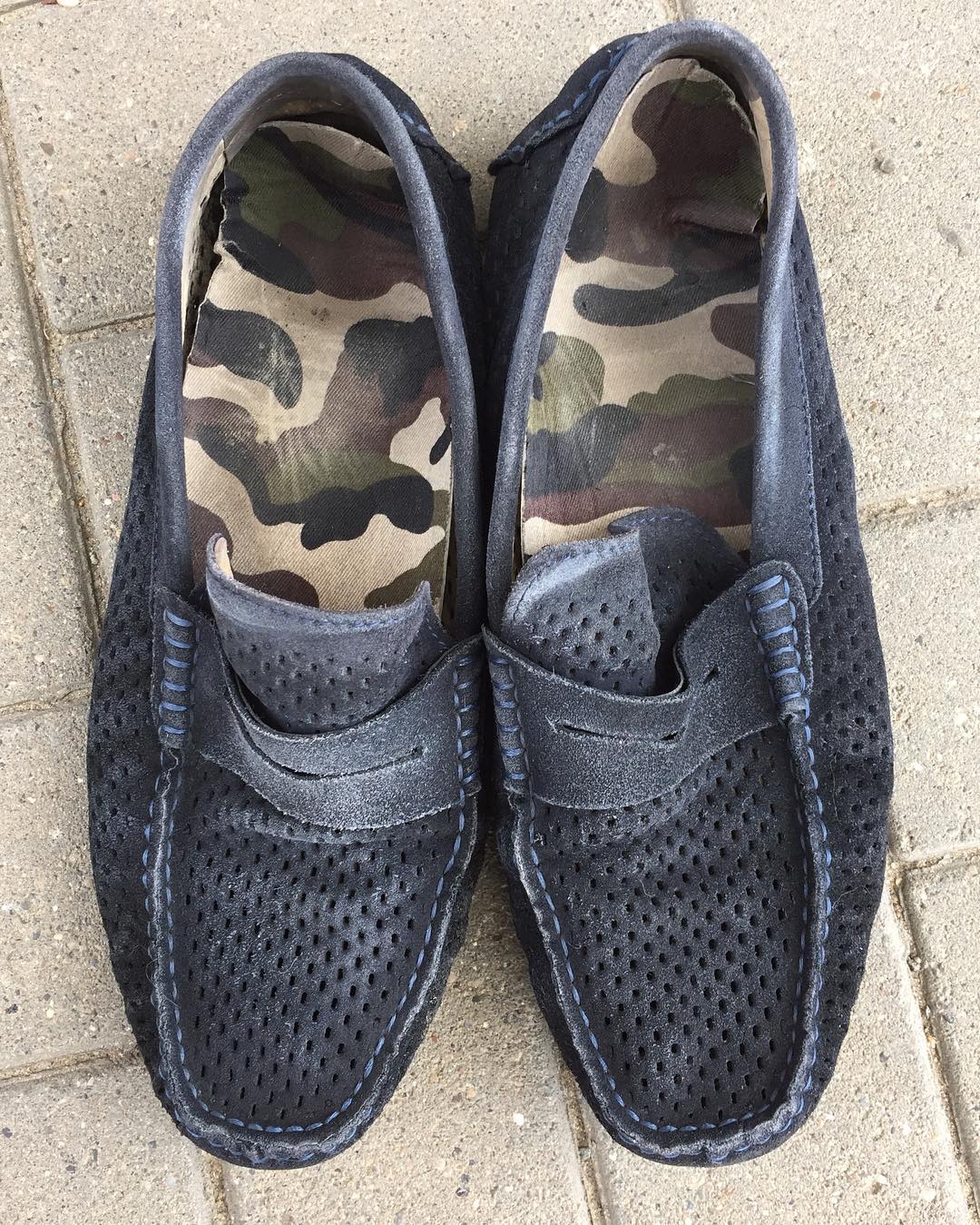 Тёмно-синие перфорированные мокасины