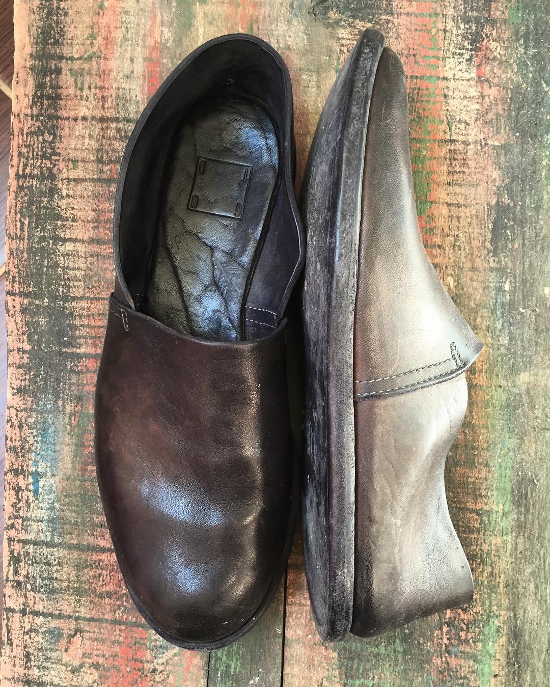 Кожаные слипоны — реставрация